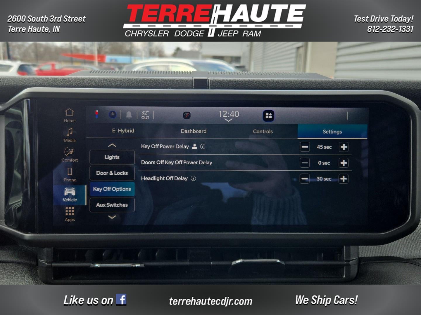 2025 Jeep Wrangler 4xe Willys