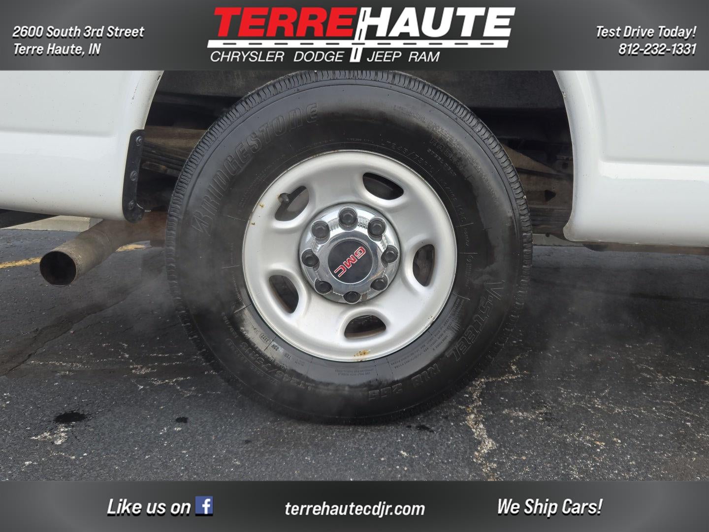 2023 GMC Savana Passenger LS