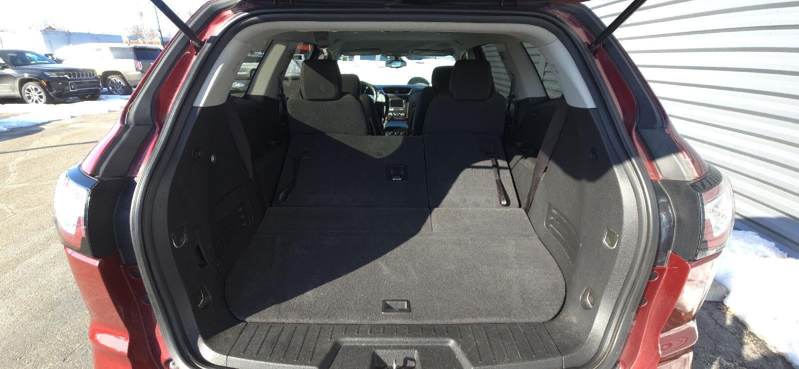 2017 Chevrolet Traverse LT