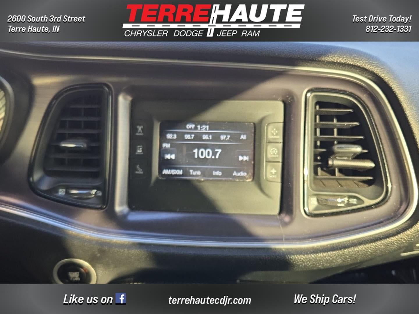 2015 Dodge Challenger SXT