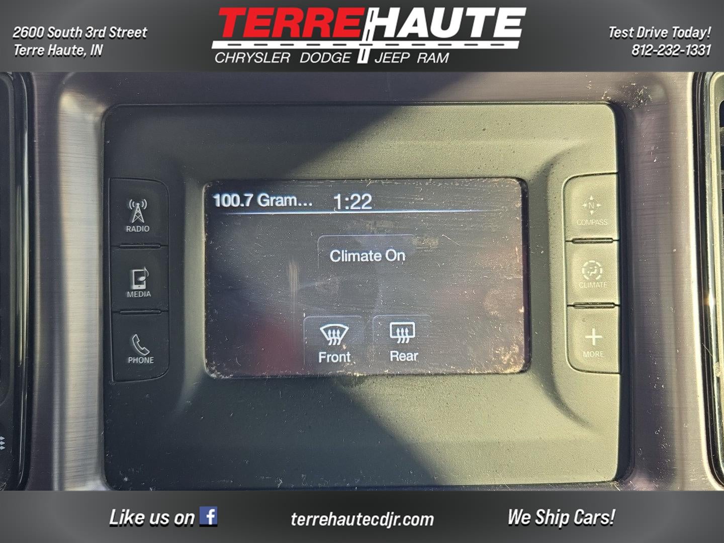 2015 Dodge Challenger SXT