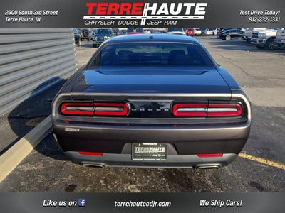 2015 Dodge Challenger SXT