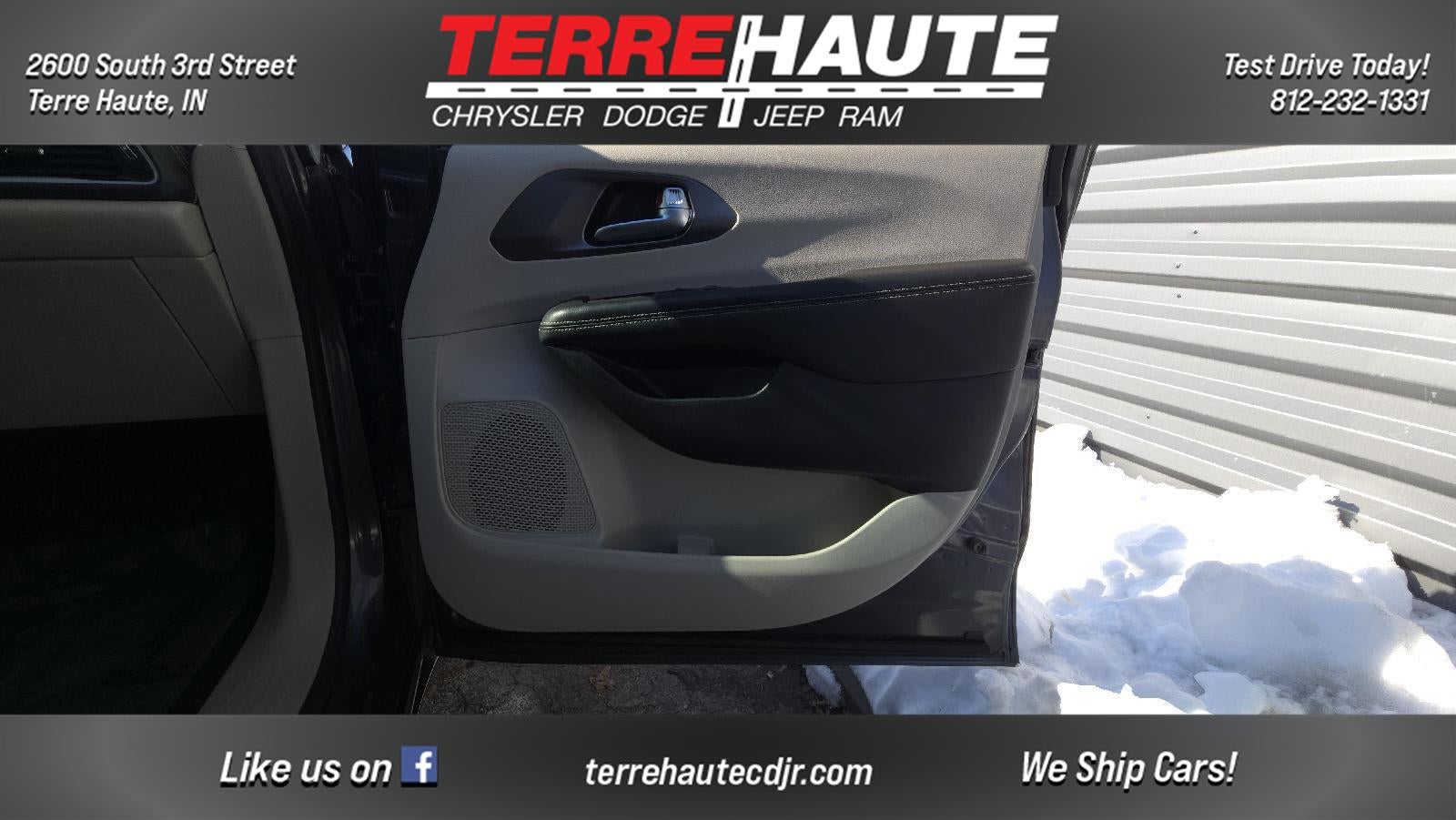 2023 Chrysler Pacifica Touring L