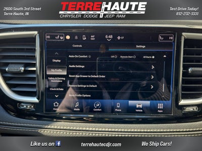 2023 Chrysler Pacifica Touring L