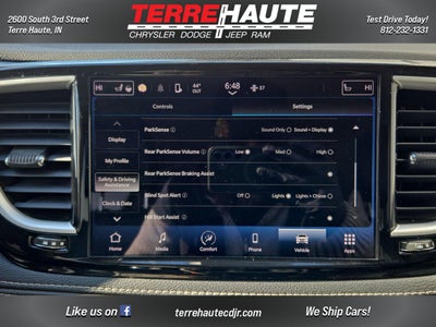 2023 Chrysler Pacifica Touring L