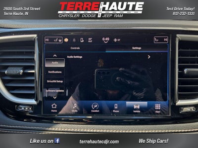 2023 Chrysler Pacifica Touring L