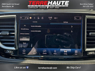 2023 Chrysler Pacifica Touring L