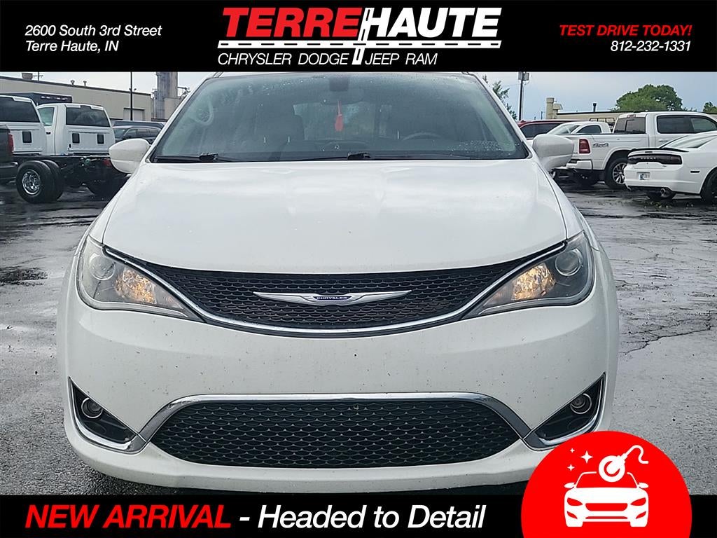 2020 Chrysler Pacifica Touring L