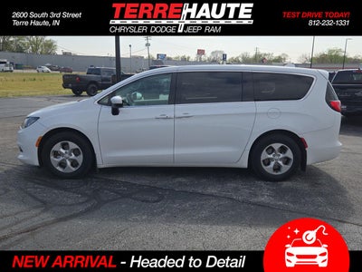 2017 Chrysler Pacifica LX