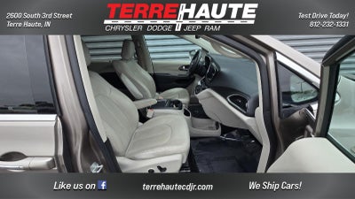 2017 Chrysler Pacifica Touring-L Plus