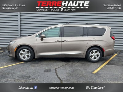 2017 Chrysler Pacifica Touring-L Plus