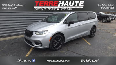 2024 Chrysler Pacifica Touring L