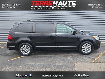 2012 Volkswagen Routan SE