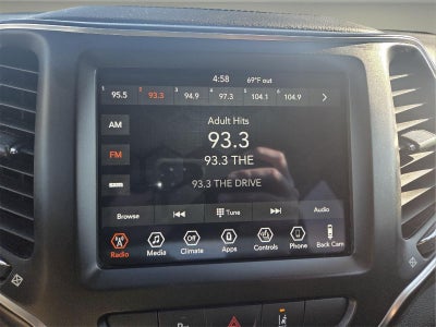 2022 Jeep Cherokee Latitude Lux