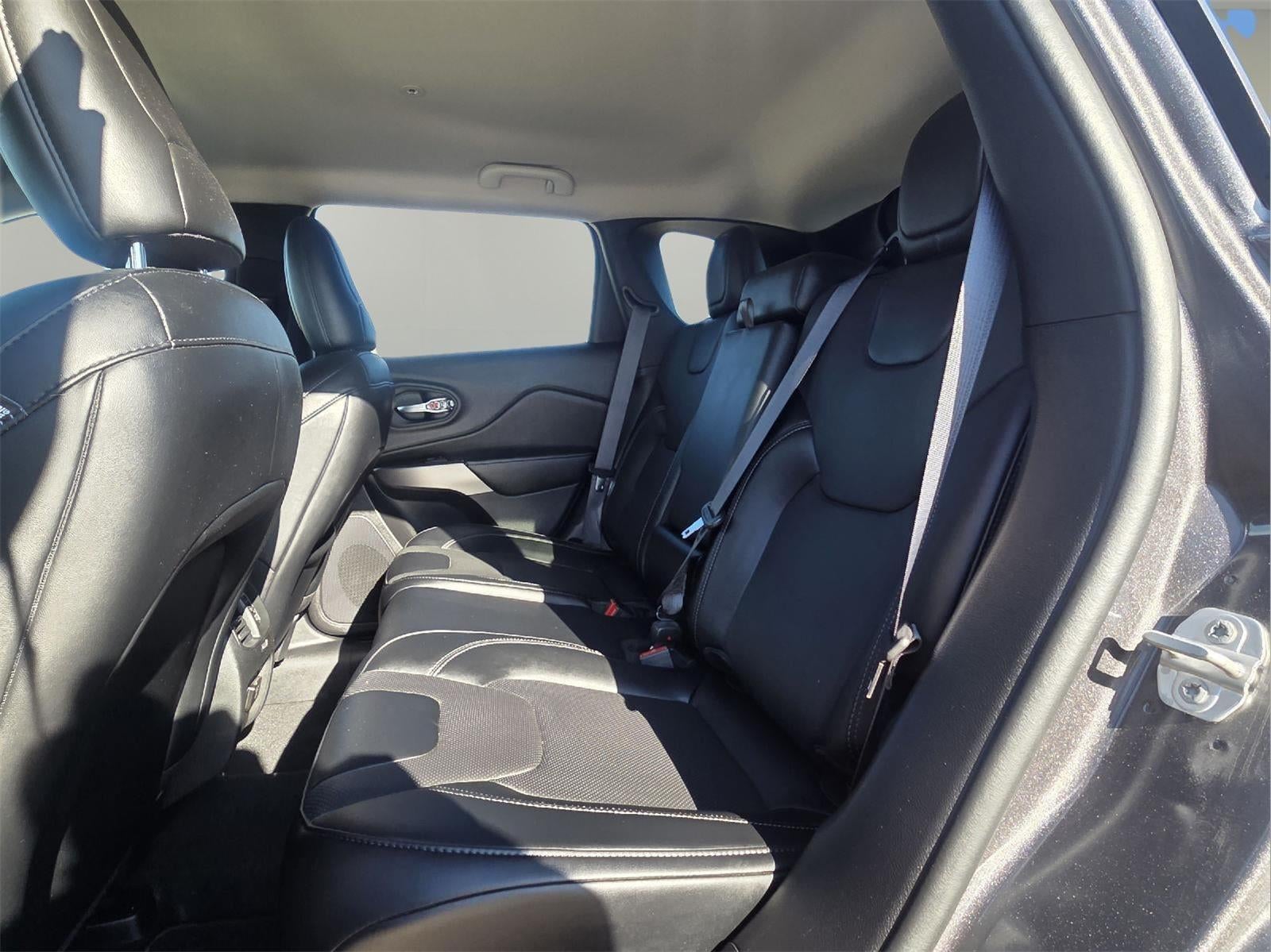 2022 Jeep Cherokee Latitude Lux