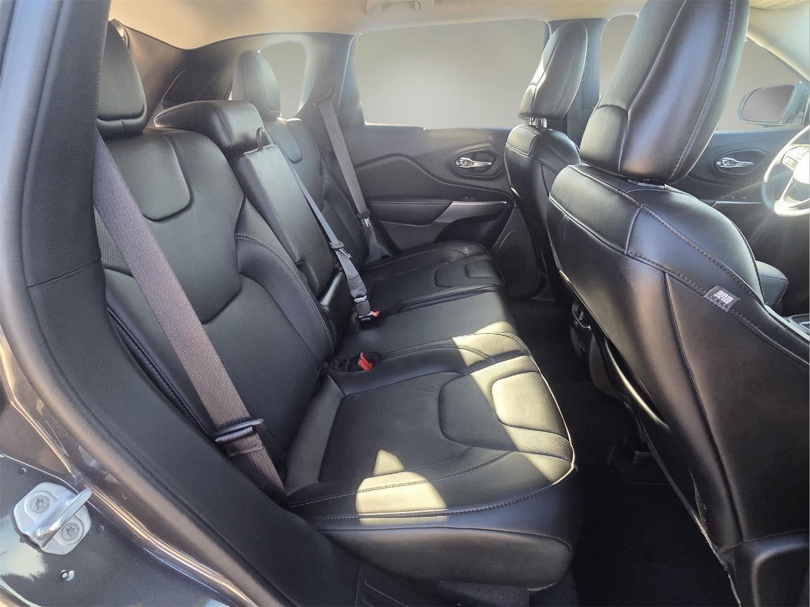 2022 Jeep Cherokee Latitude Lux