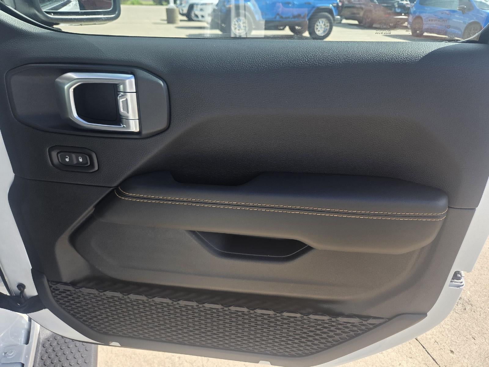 2026 Jeep WRANGLER SAHARA 4 DOOR 4X4