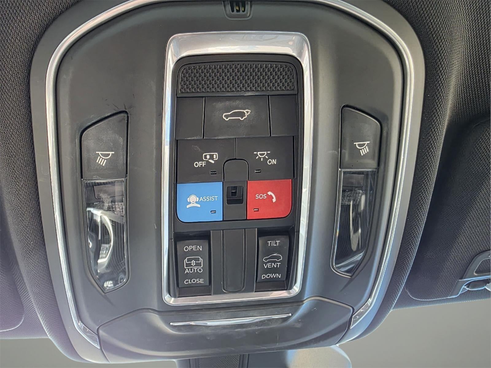 2022 Jeep Grand Cherokee Altitude