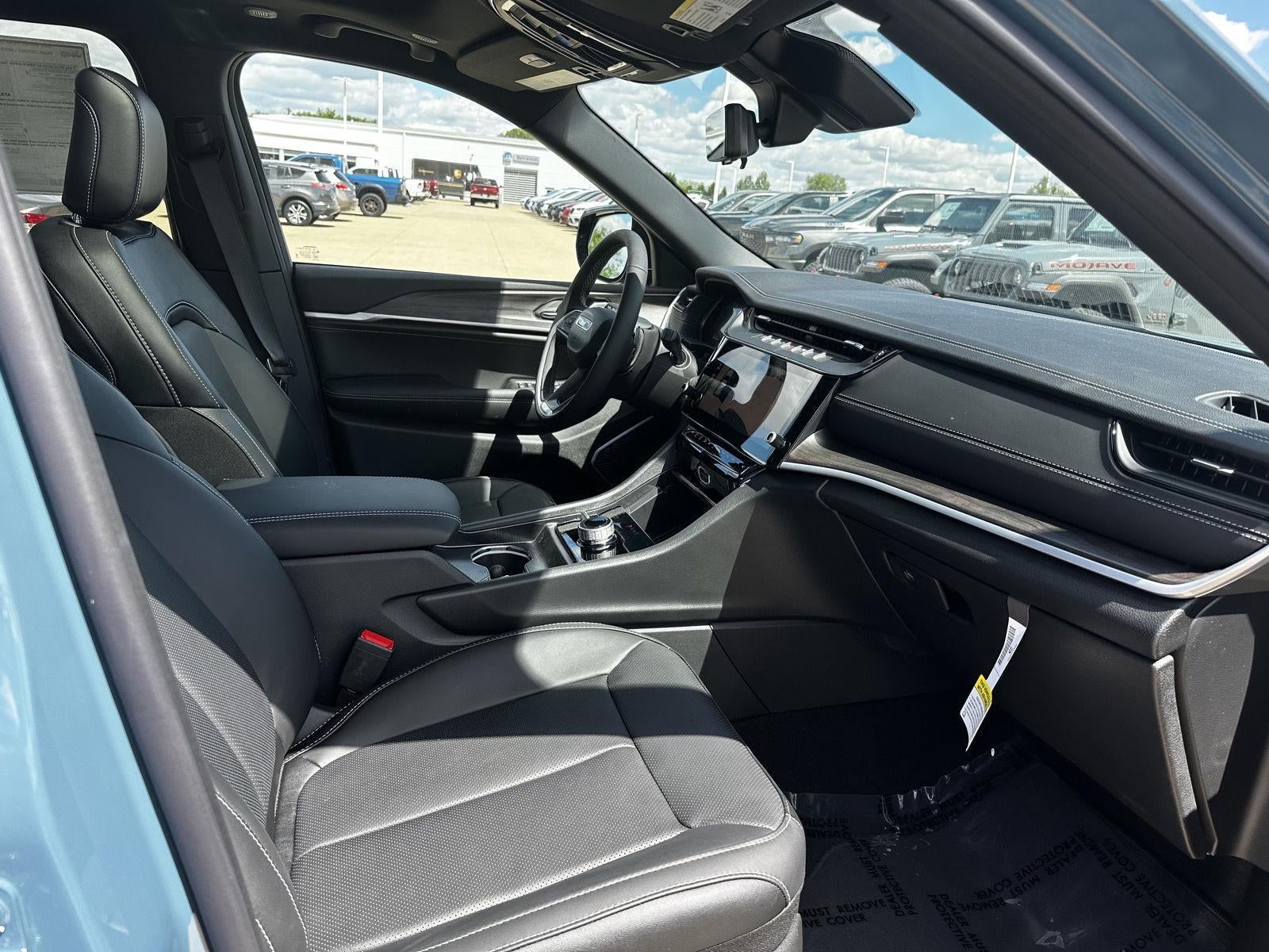 2026 Jeep Grand Cherokee Limited Reserve