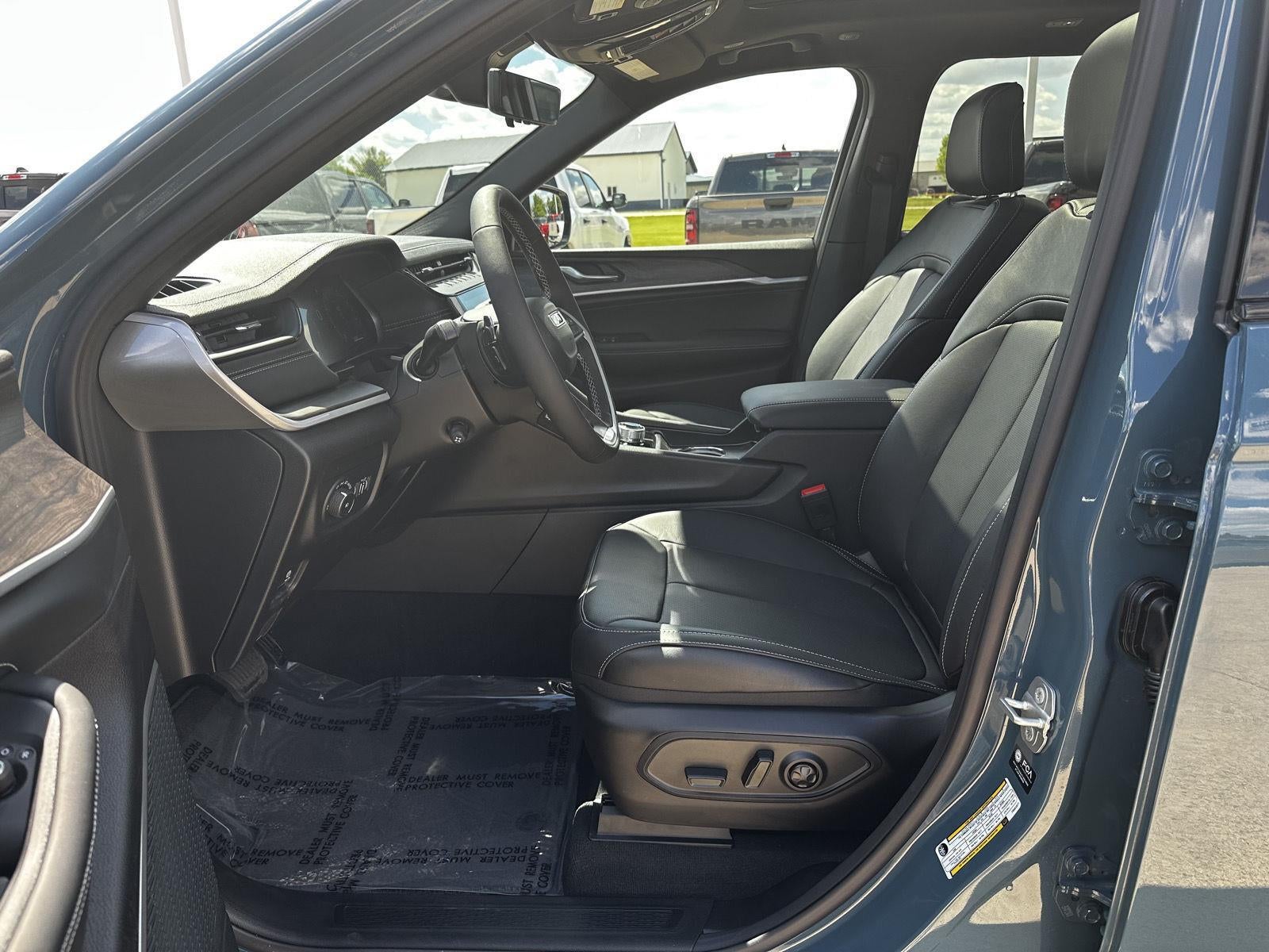 2026 Jeep Grand Cherokee Limited Reserve