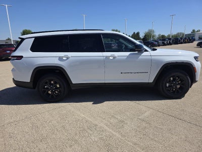 2026 Jeep Grand Cherokee L Laredo Altitude