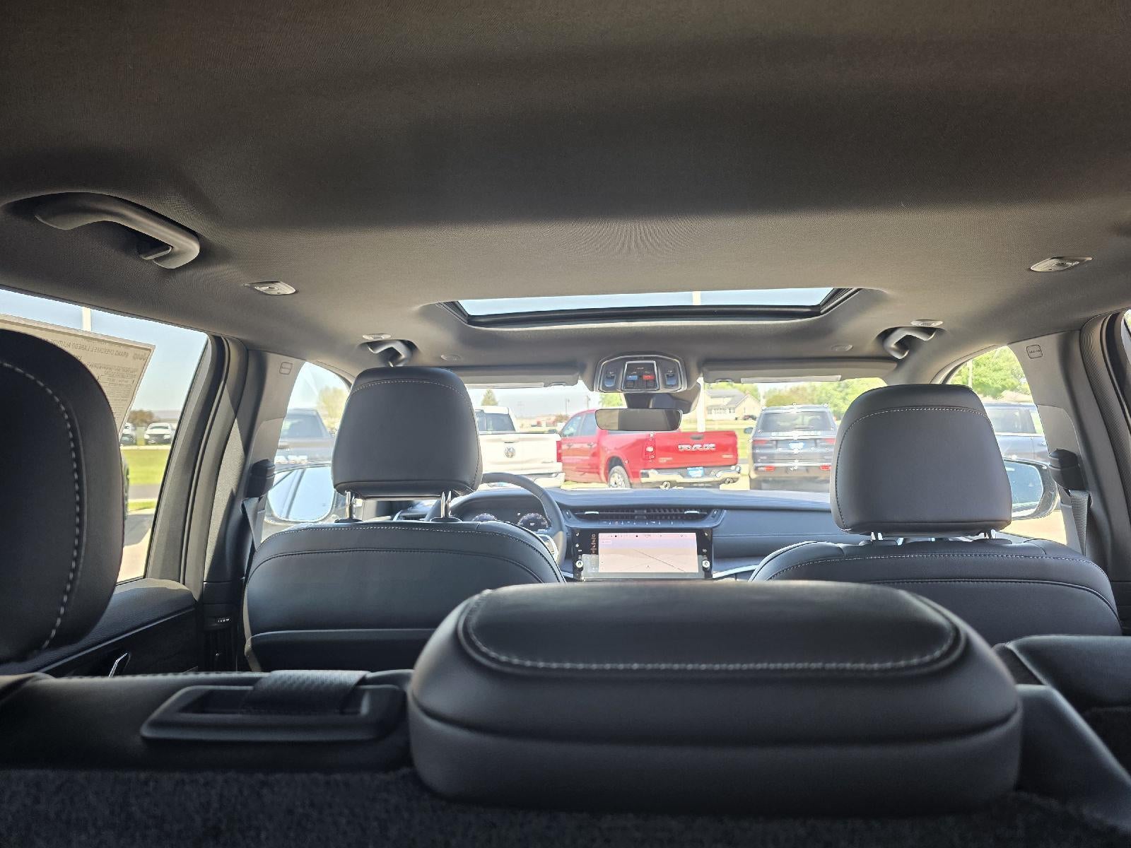 2026 Jeep Grand Cherokee L Laredo Altitude