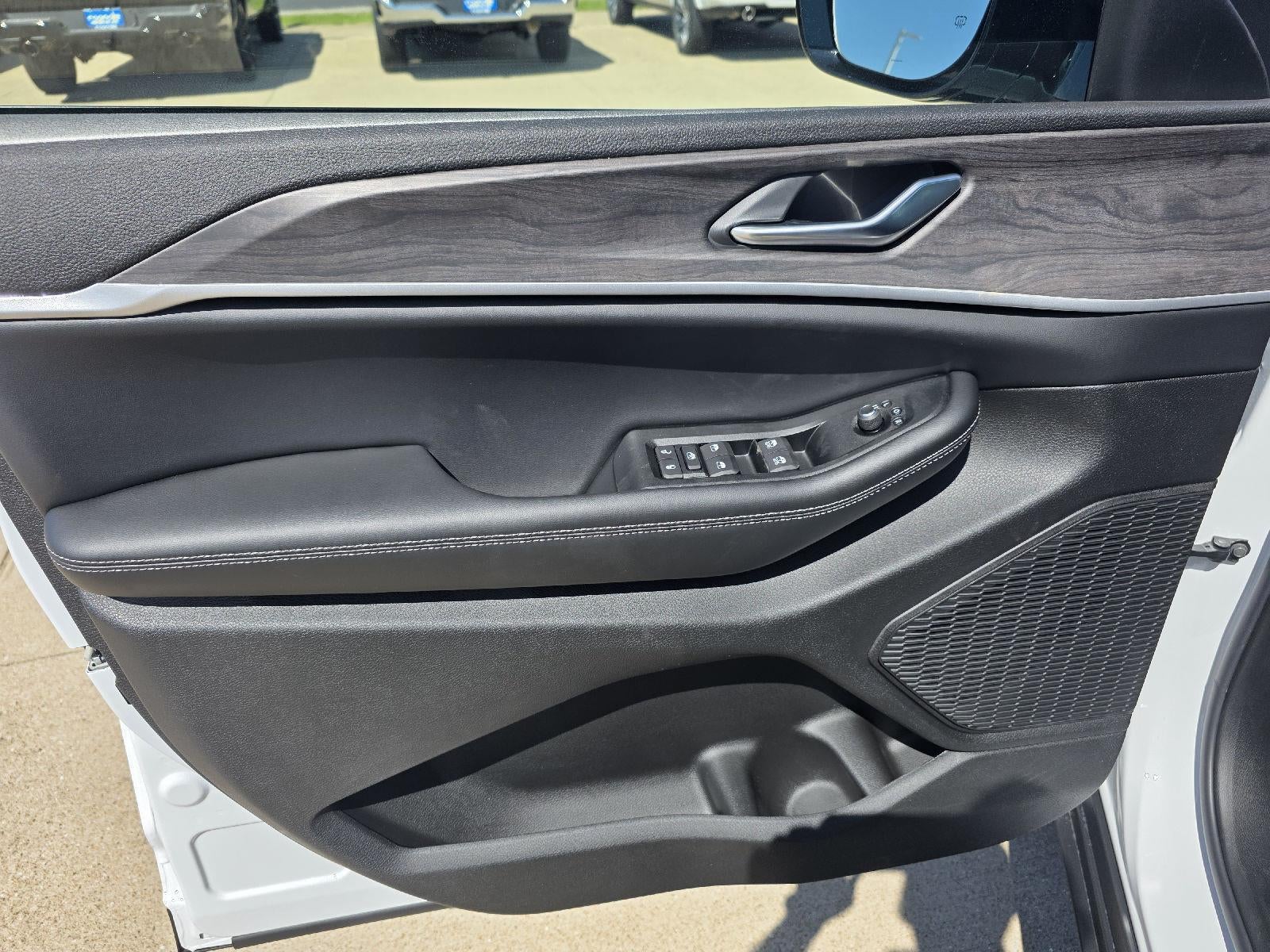 2026 Jeep Grand Cherokee L Laredo Altitude