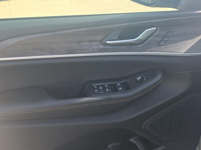2026 Jeep Grand Cherokee L 85th Anniversary Edition