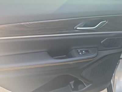 2026 Jeep Grand Cherokee L 85th Anniversary Edition