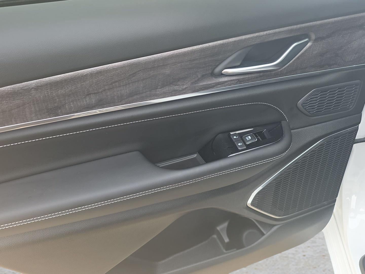2025 Jeep Grand Cherokee L Overland