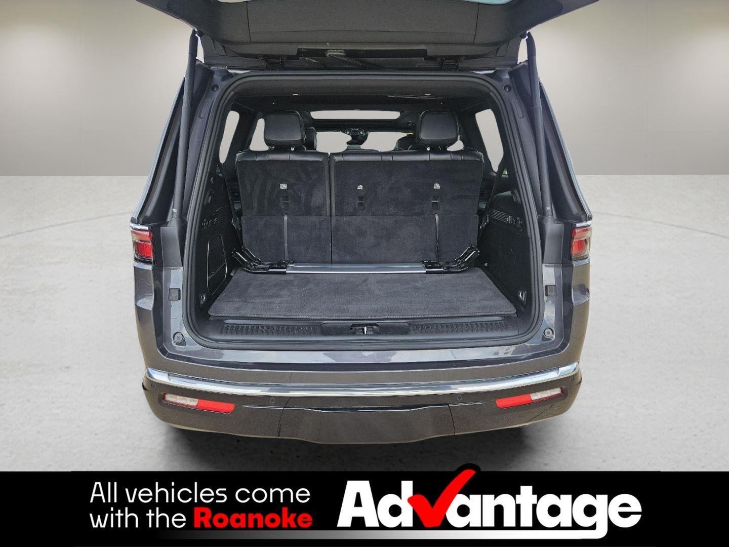 2023 Jeep Wagoneer Base 4X4