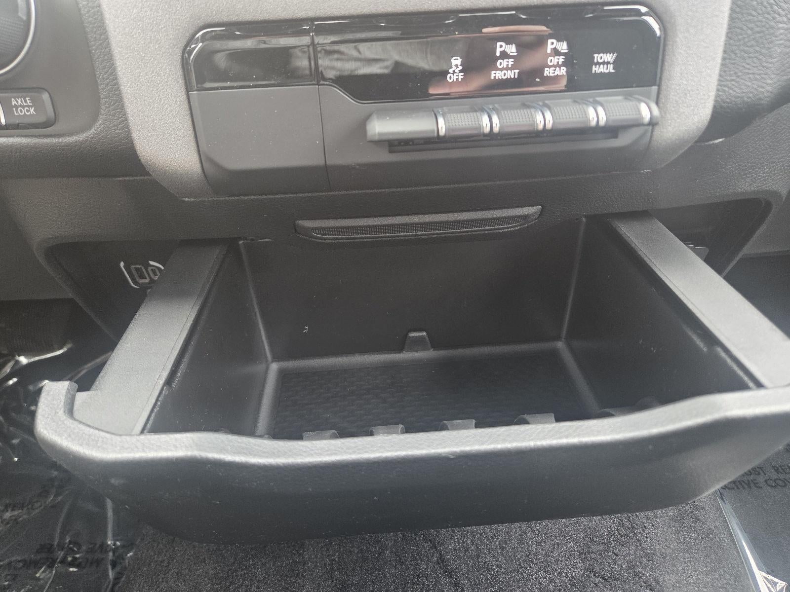 2026 RAM 1500 Warlock