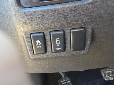 2015 Nissan Titan SV