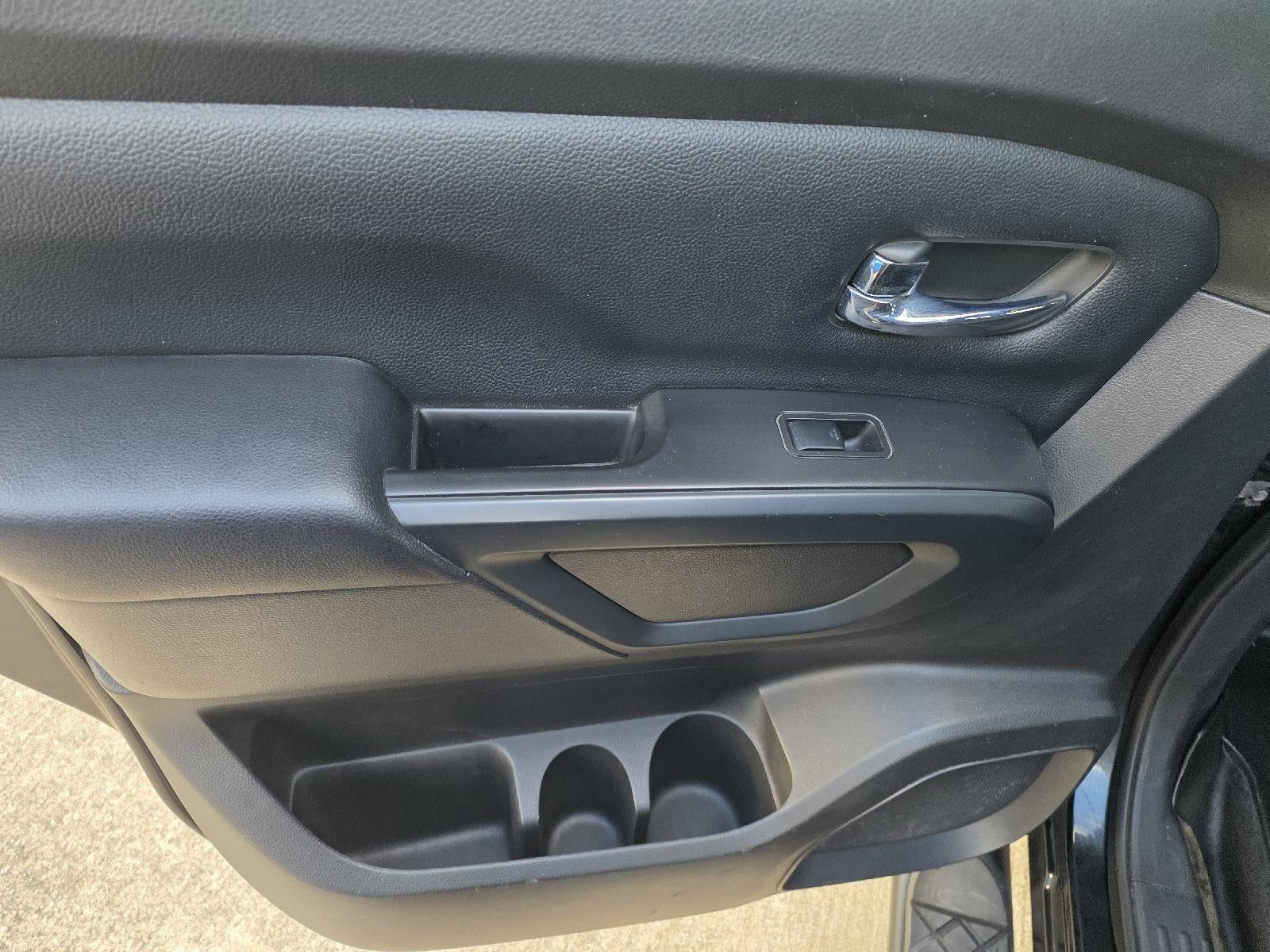 2018 Nissan Titan SV