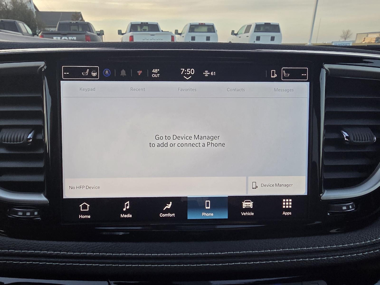 2026 Chrysler Pacifica Select