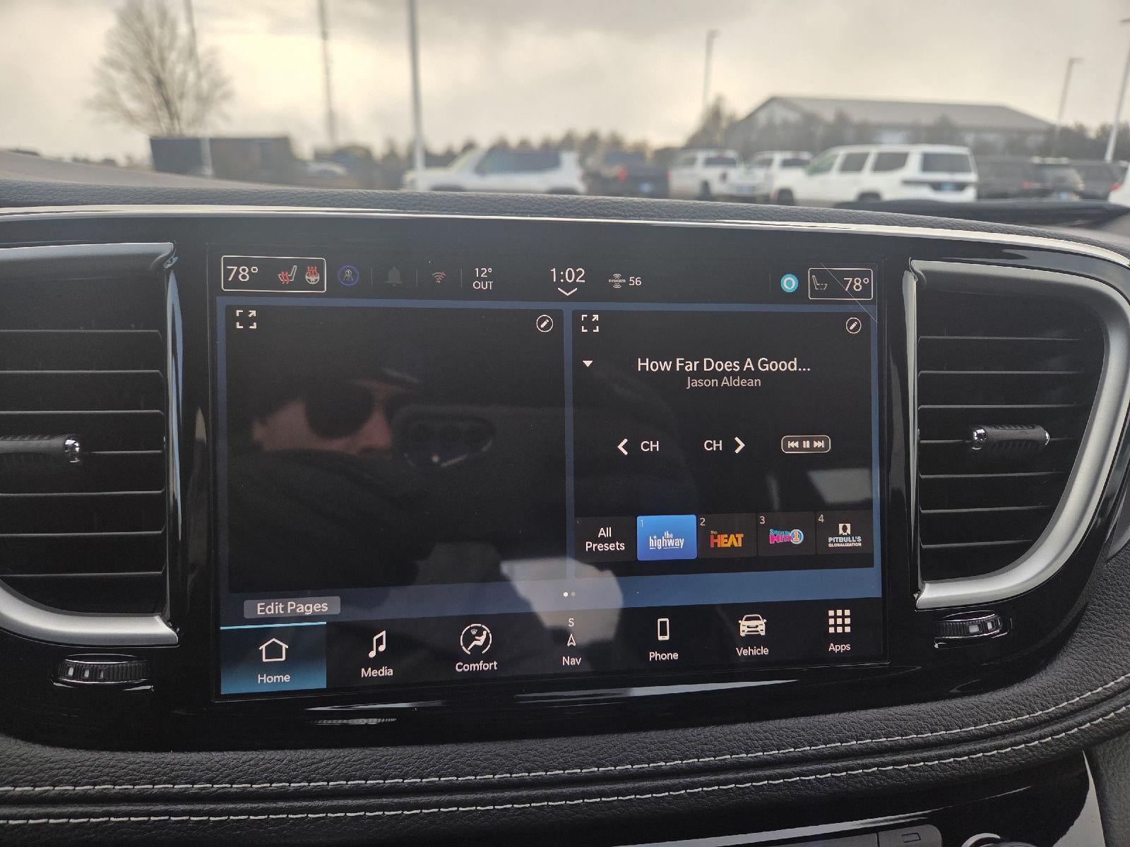 2026 Chrysler Pacifica Select