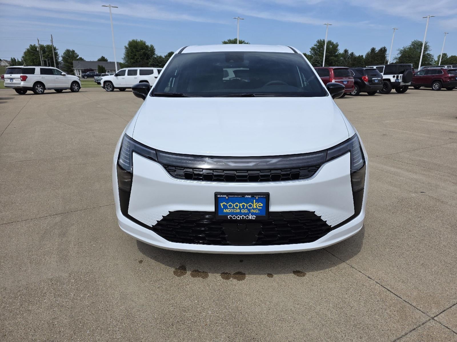 2027 Chrysler Pacifica Select