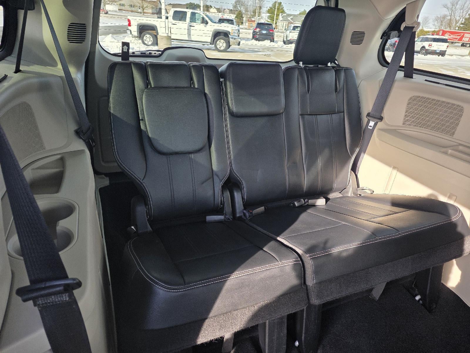 2015 Chrysler Town & Country Touring
