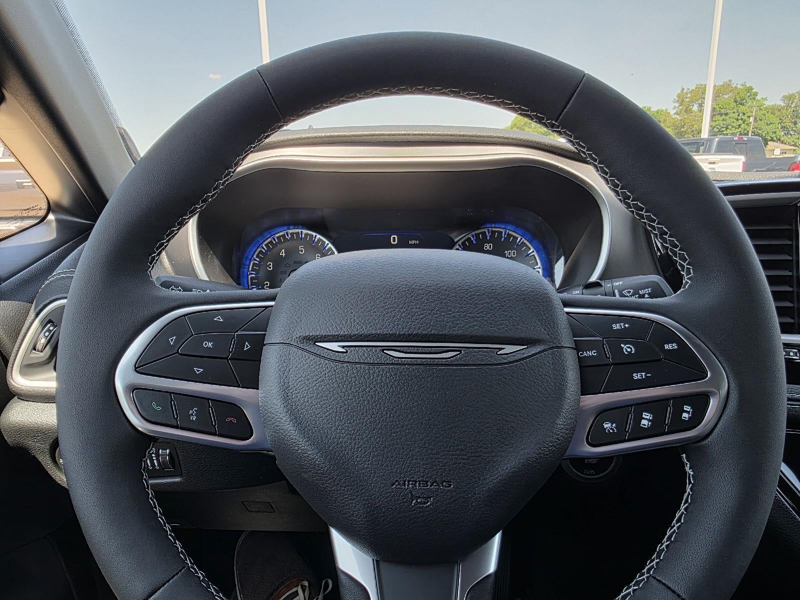2027 Chrysler Pacifica Select