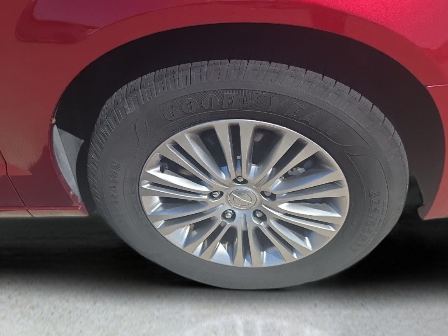 2013 Chrysler Town & Country Touring-L