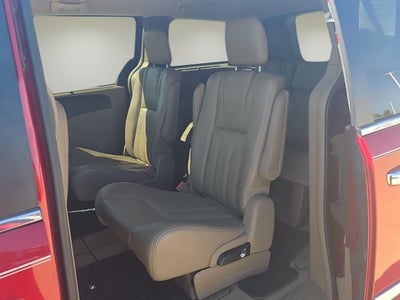 2013 Chrysler Town & Country Touring-L