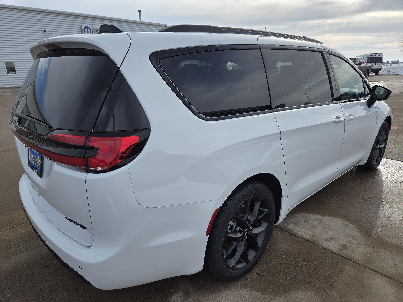 2026 Chrysler Pacifica Limited