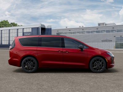 2027 Chrysler Pacifica Limited