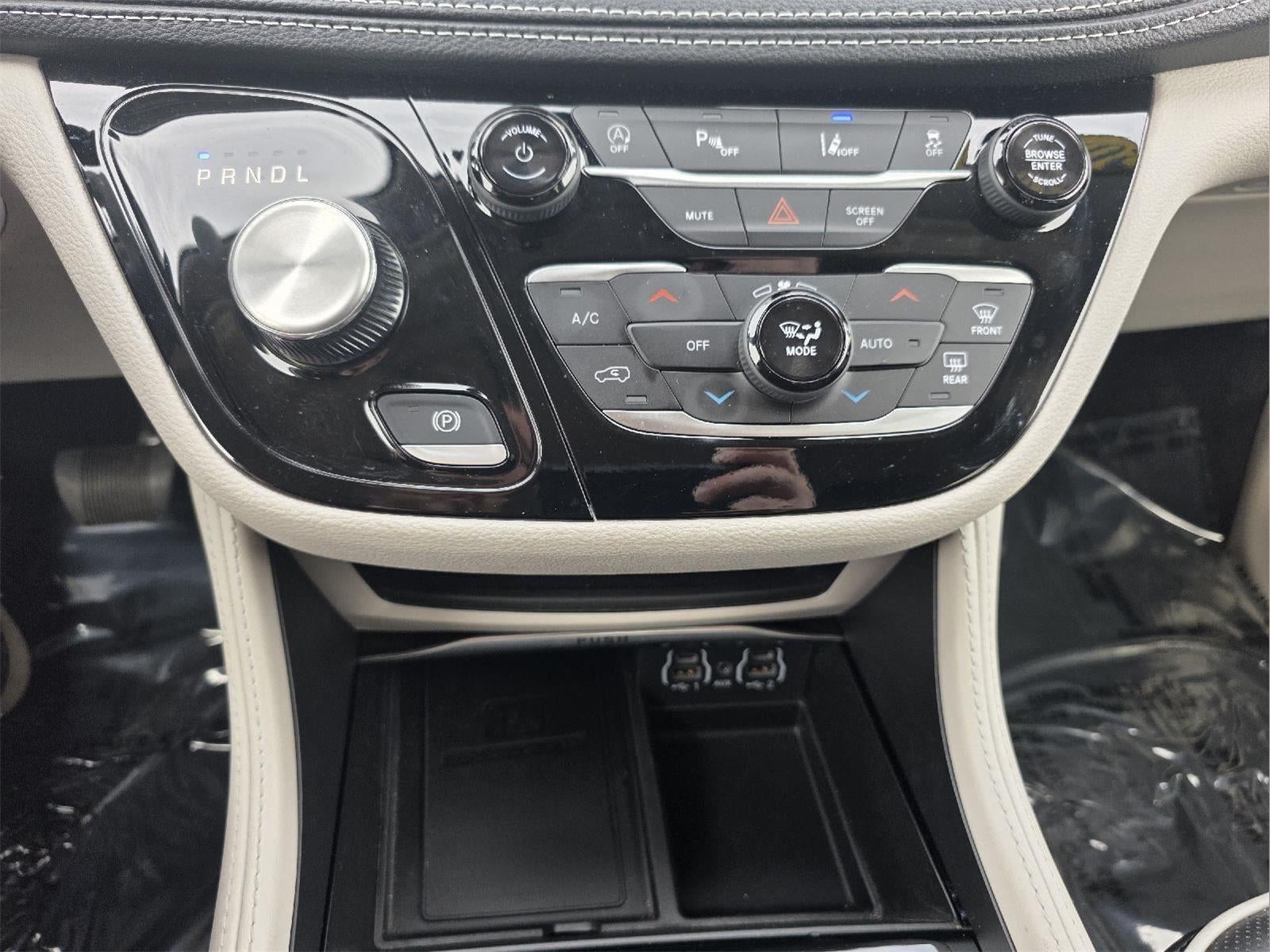 2024 Chrysler Pacifica Limited