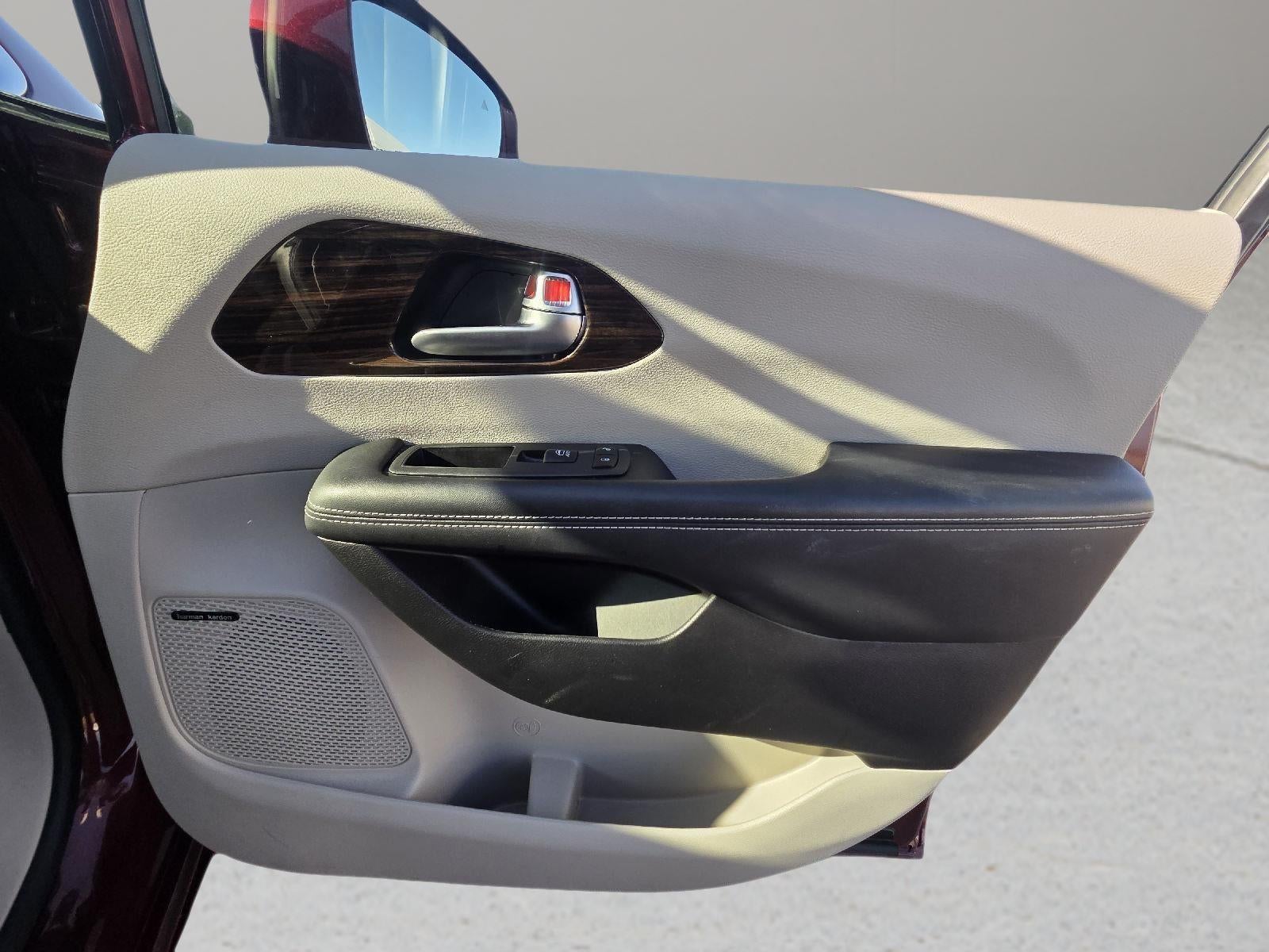 2022 Chrysler Pacifica Limited