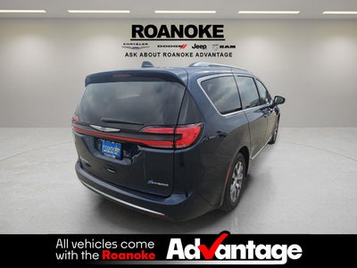 2025 Chrysler Pacifica Hybrid Pinnacle