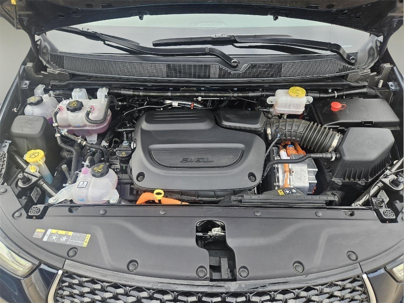 2025 Chrysler Pacifica Hybrid Pinnacle