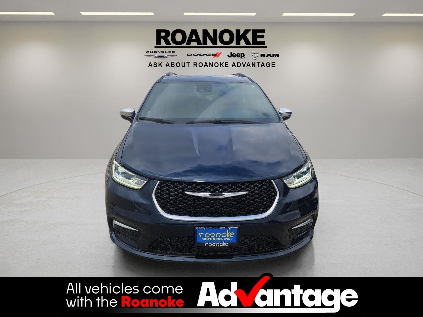 2025 Chrysler Pacifica Hybrid Pinnacle