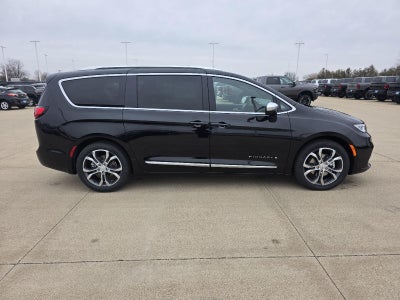 2026 Chrysler Pacifica Pinnacle