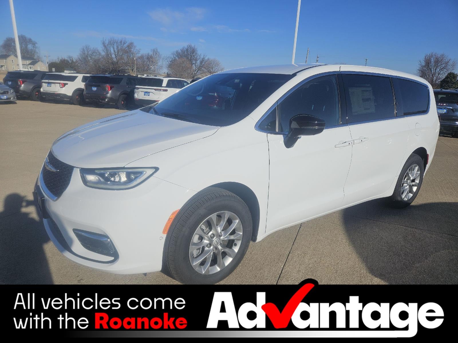 2026 Chrysler Pacifica Select